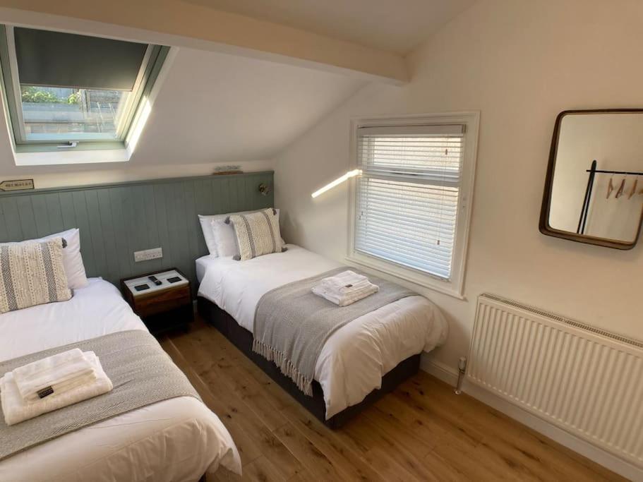 Cosy 2 Bedroom Cottage In Scarborough'S Old Town Экстерьер фото