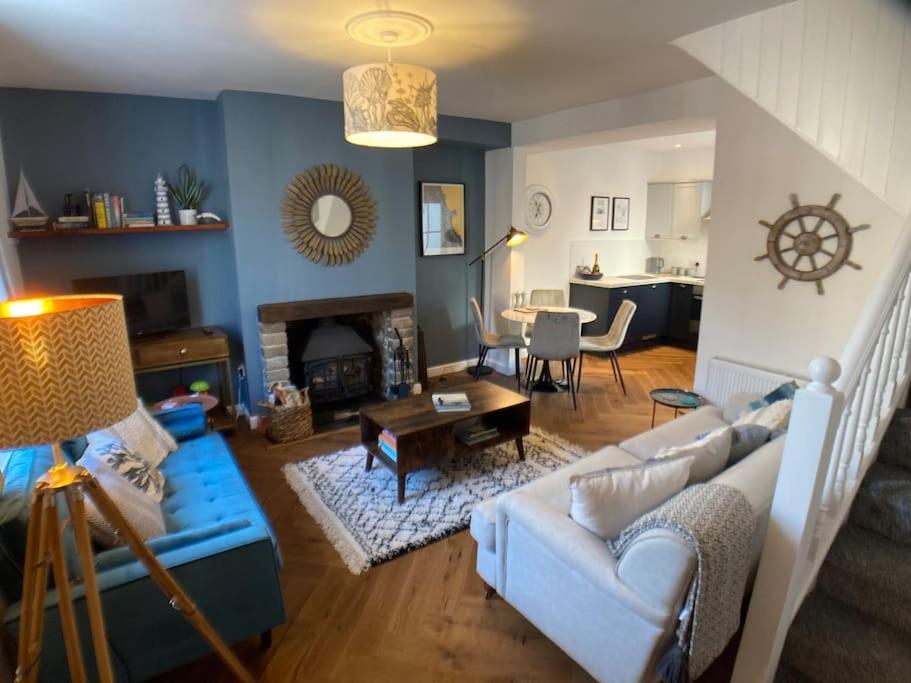 Cosy 2 Bedroom Cottage In Scarborough'S Old Town Экстерьер фото