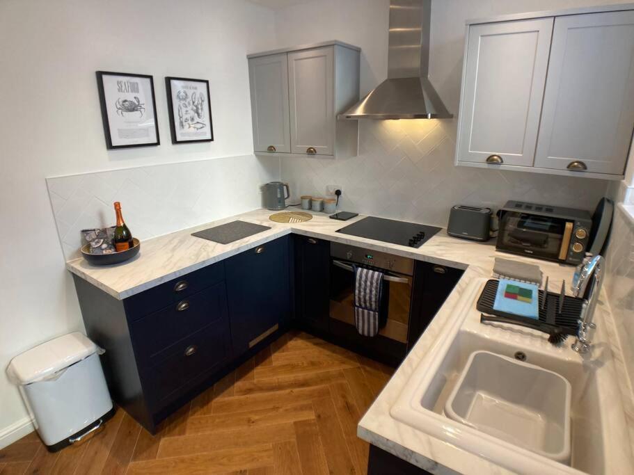 Cosy 2 Bedroom Cottage In Scarborough'S Old Town Экстерьер фото